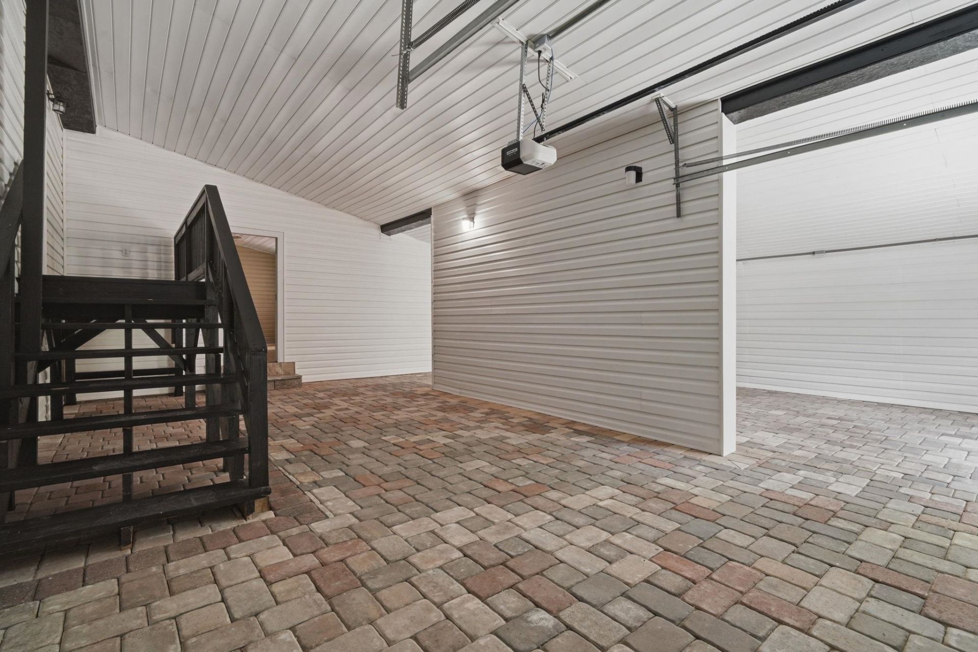 6820 Shady Grove Rd.  Photo 36