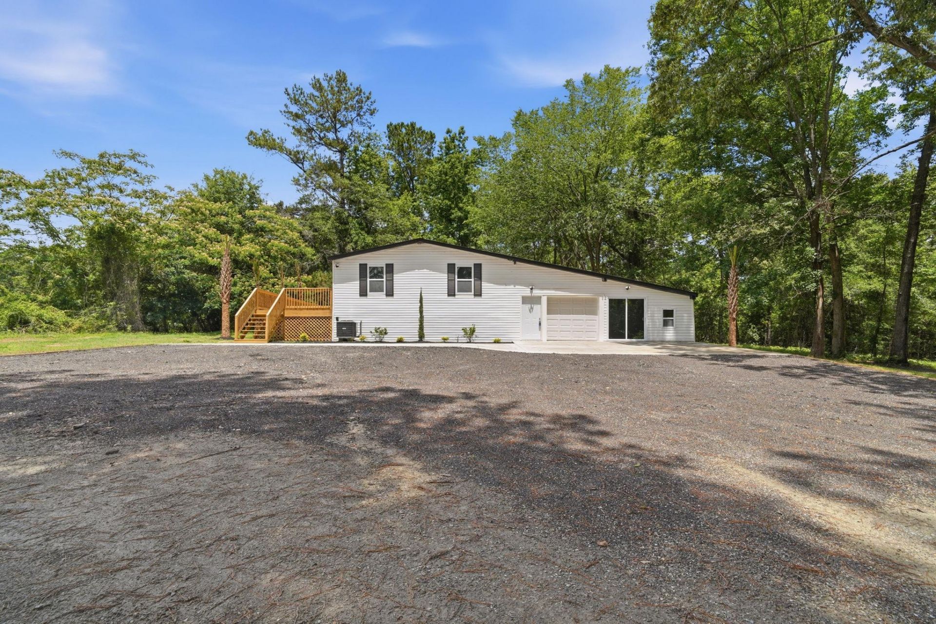 6820 Shady Grove Rd.  Photo 6