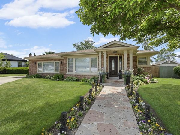 7145 Greenwood Street , Morton Grove, IL 60053