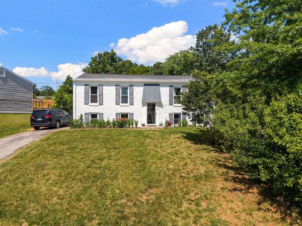 2862 Silver Leaf DR , Salem, VA 24153