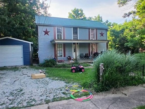 111 S College Street , Arcadia, MO 63621