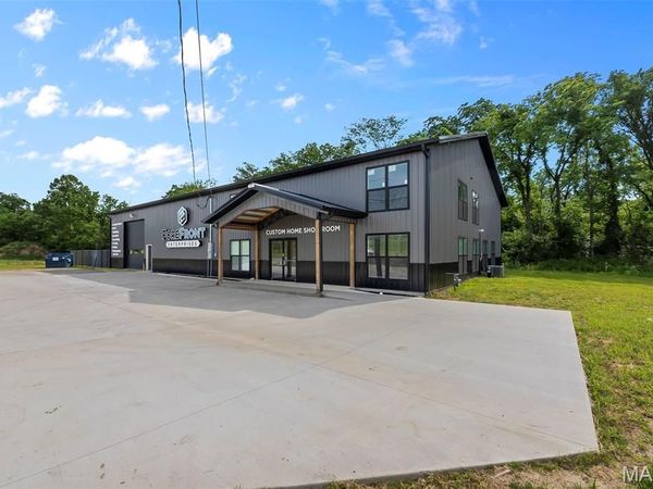 3082 County Road 620 , Cape Girardeau, MO 63701