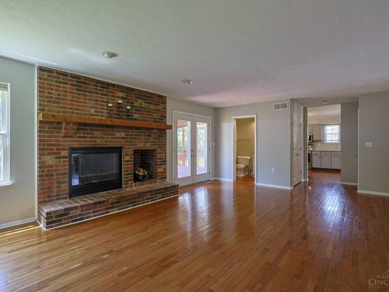 6149 Eddington Drive, Liberty Township, OH 45044 Photo 13
