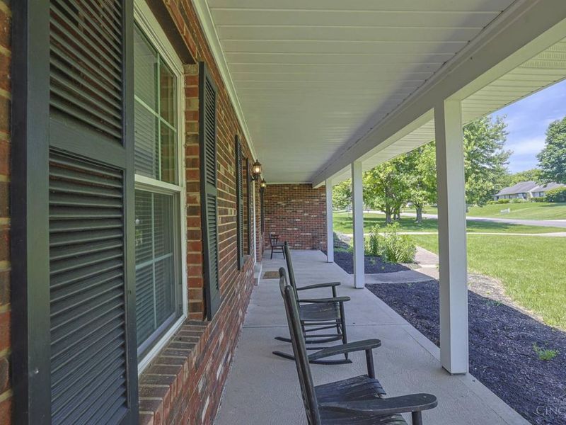 6149 Eddington Drive, Liberty Township, OH 45044 Photo 4