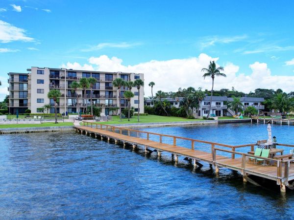 1202 S Lake Drive, Unit 105, Lantana, FL 33462