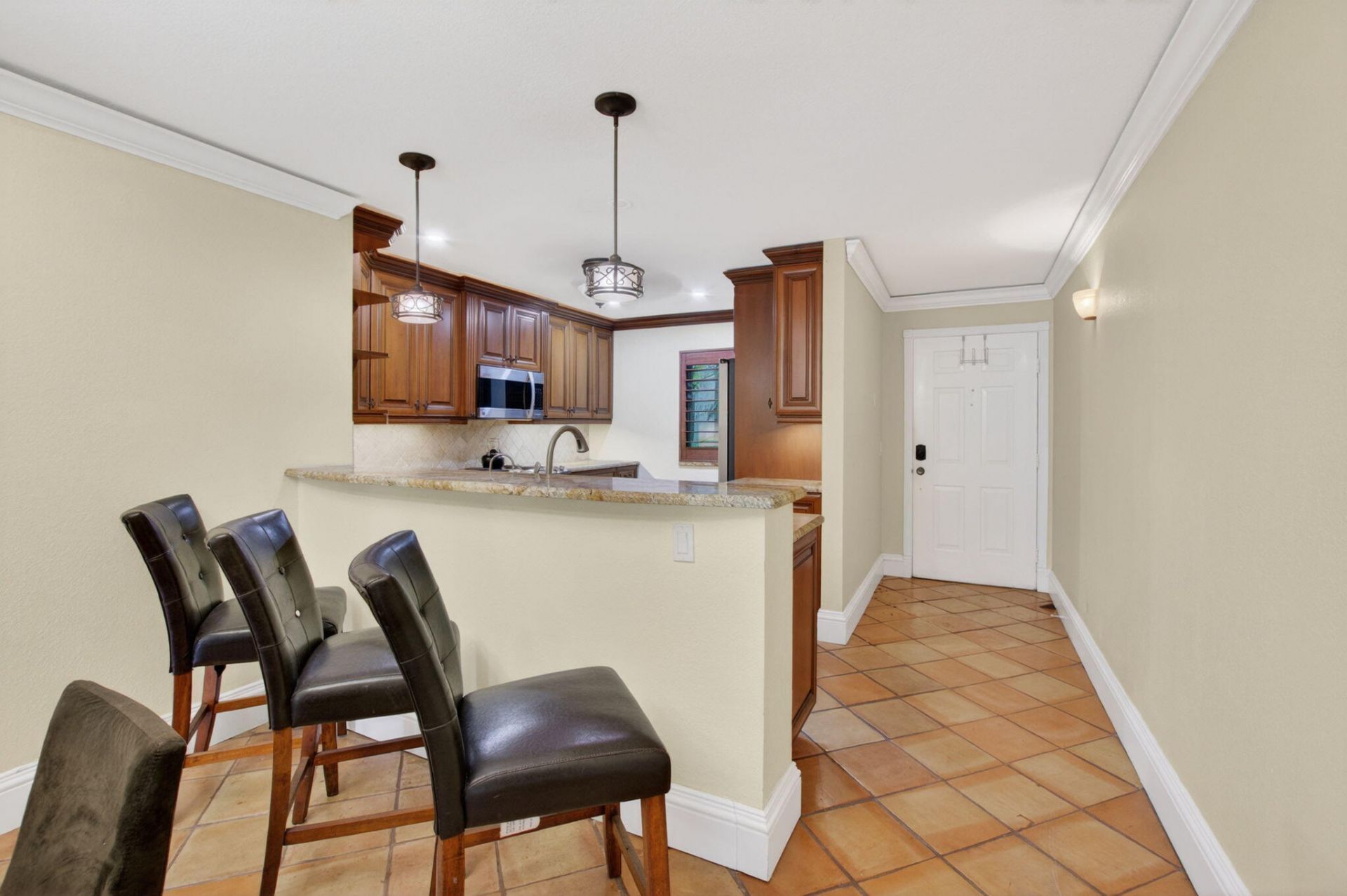 1202 S Lake Drive, Unit 105, Lantana, FL 33462 Photo