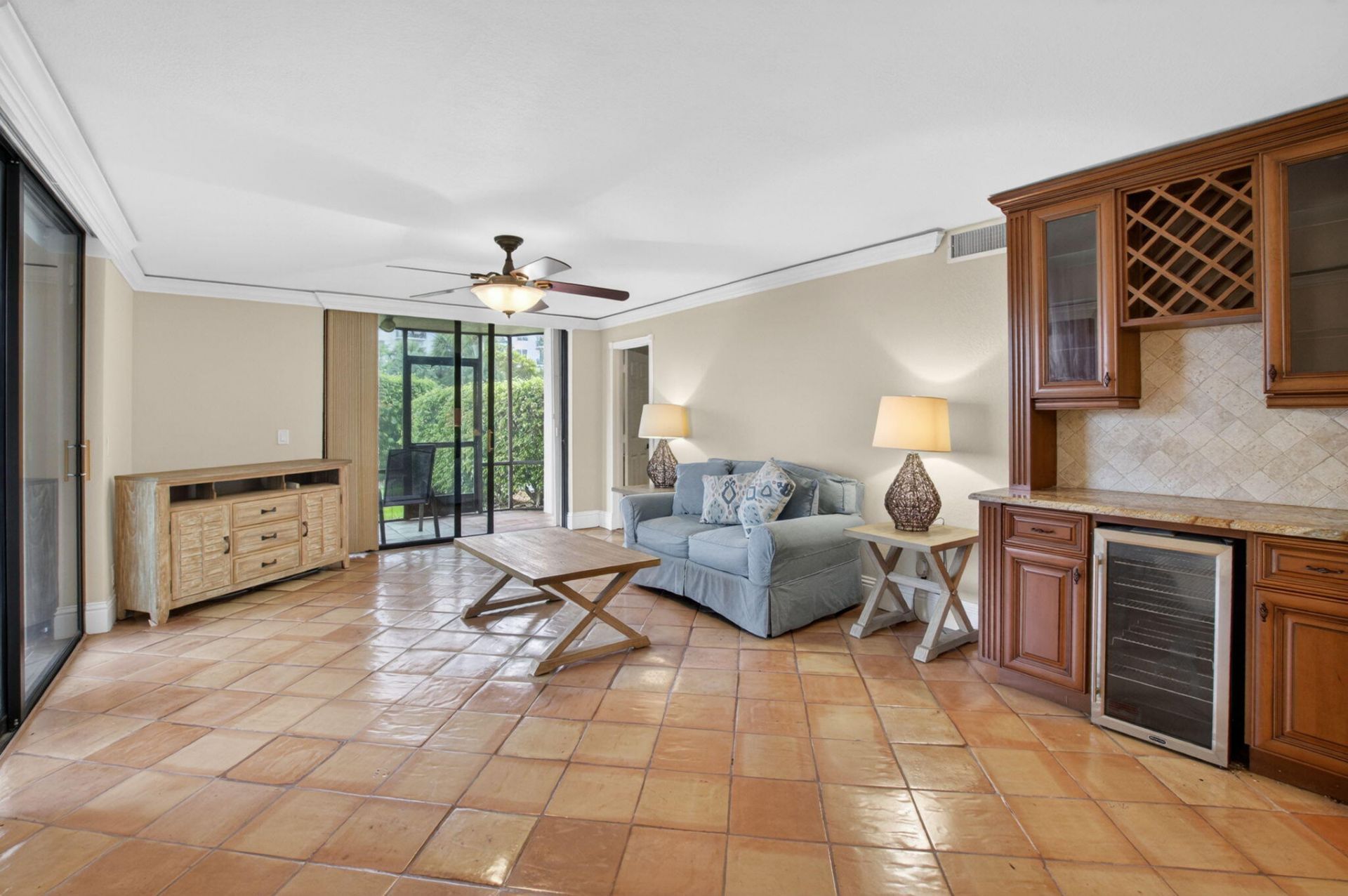 1202 S Lake Drive, Unit 105, Lantana, FL 33462 Photo