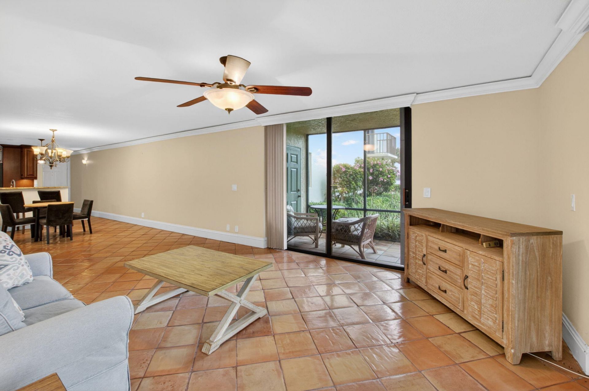 1202 S Lake Drive, Unit 105, Lantana, FL 33462 Photo