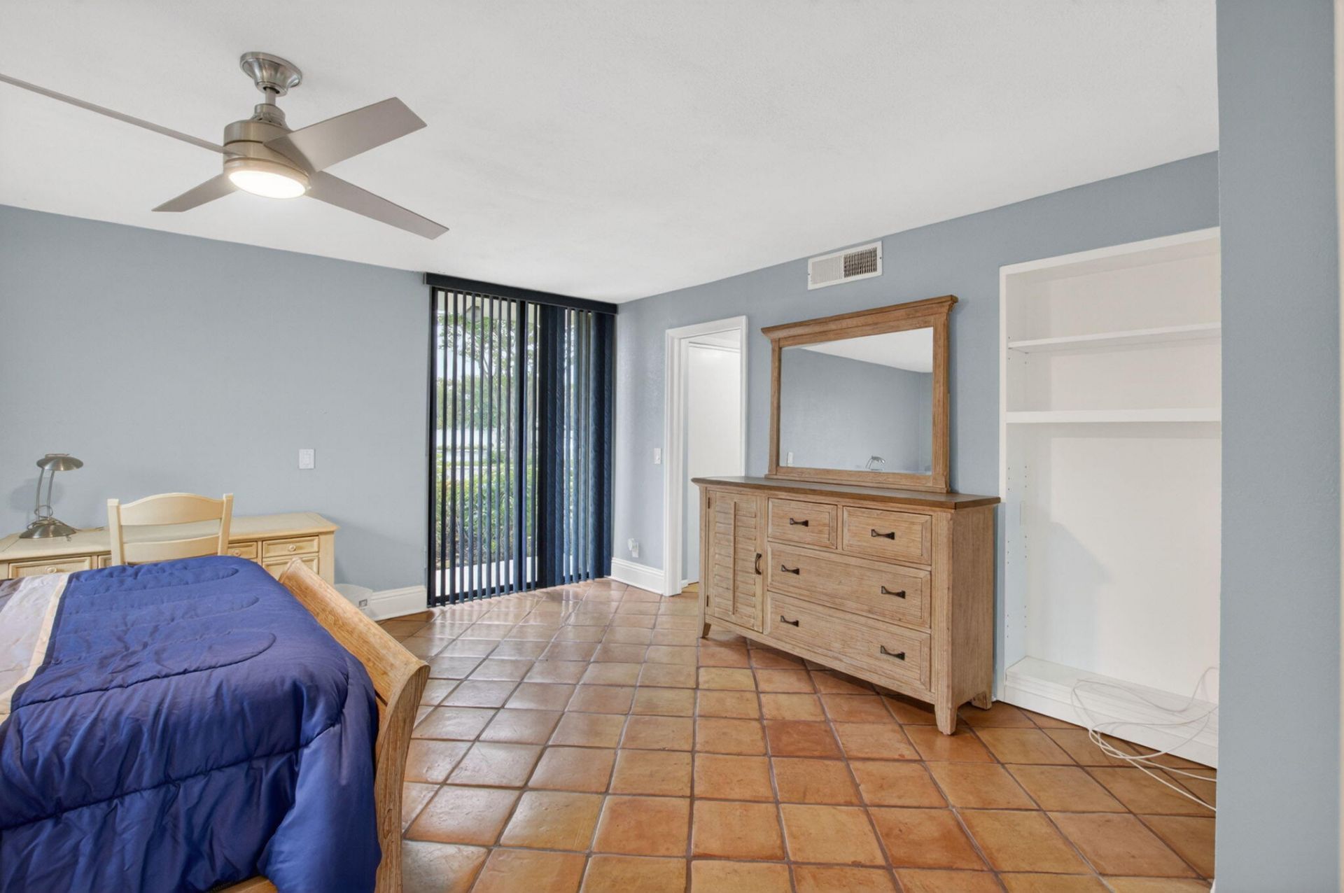 1202 S Lake Drive, Unit 105, Lantana, FL 33462 Photo