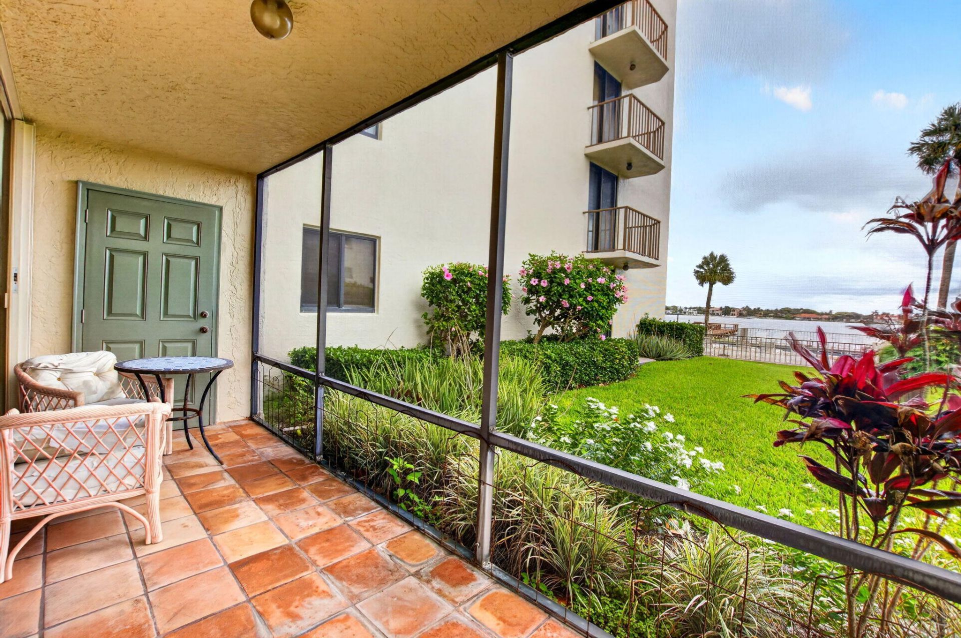 1202 S Lake Drive, Unit 105, Lantana, FL 33462 Photo