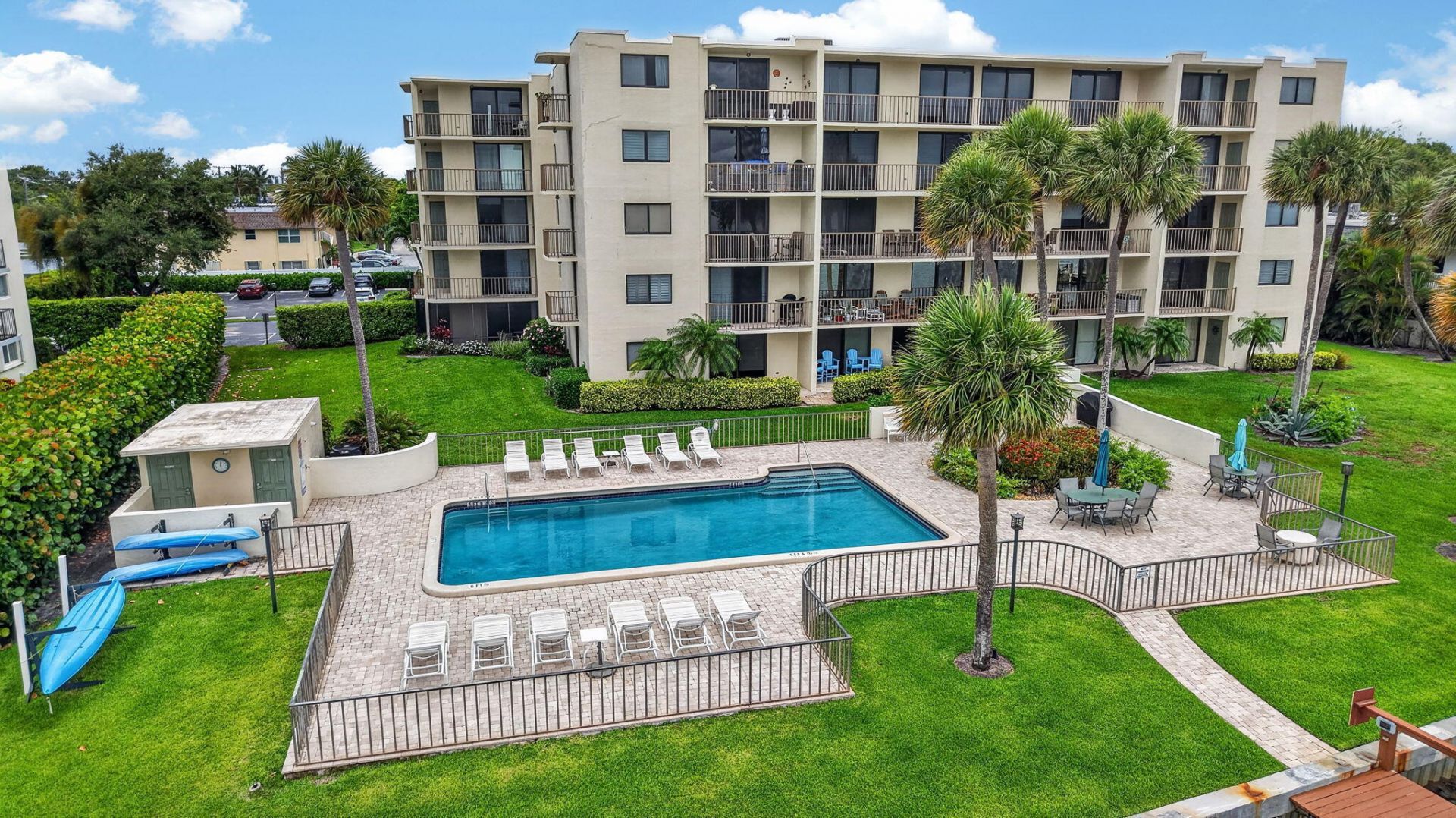 1202 S Lake Drive, Unit 105, Lantana, FL 33462 Photo