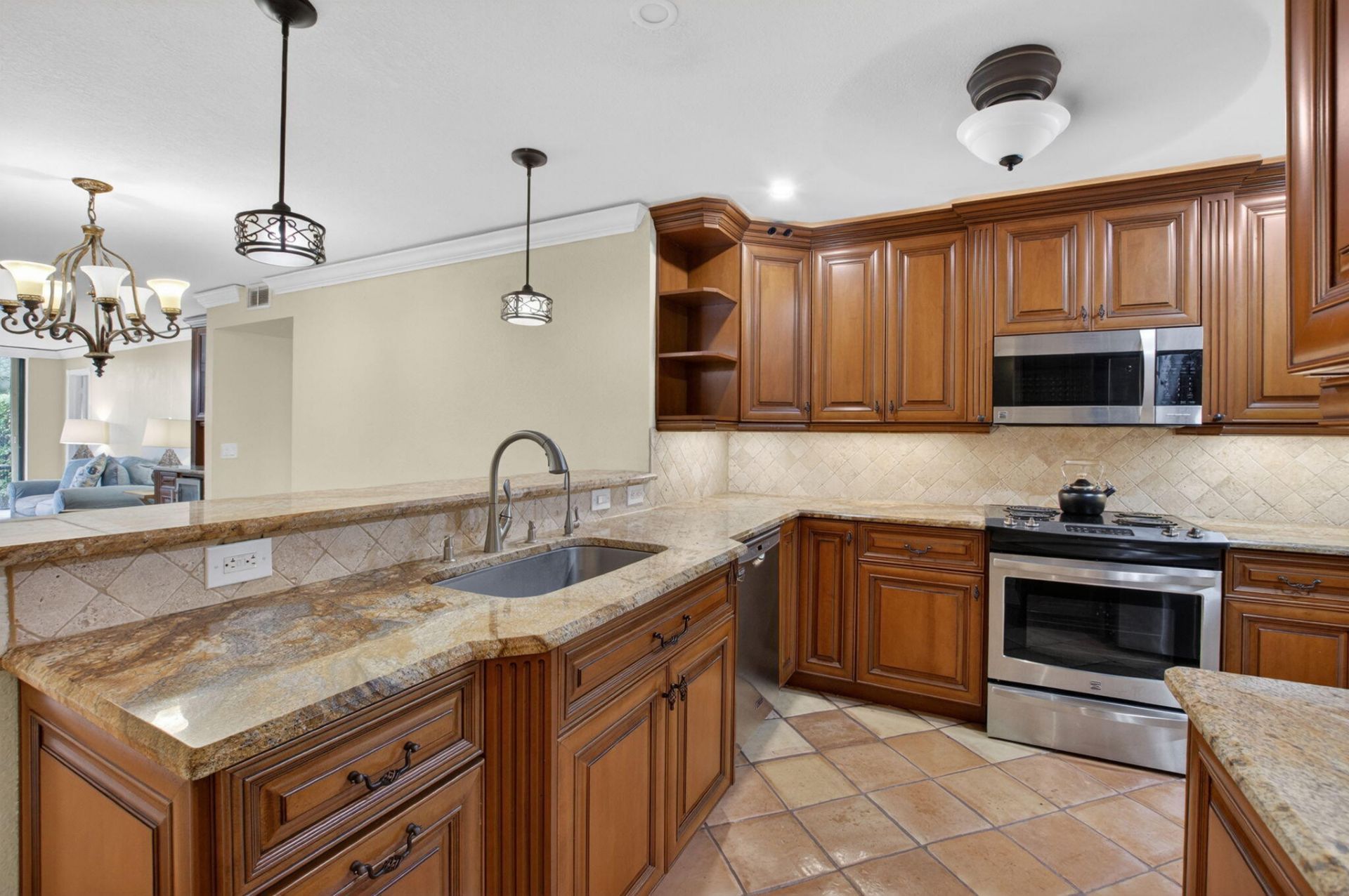 1202 S Lake Drive, Unit 105, Lantana, FL 33462 Photo