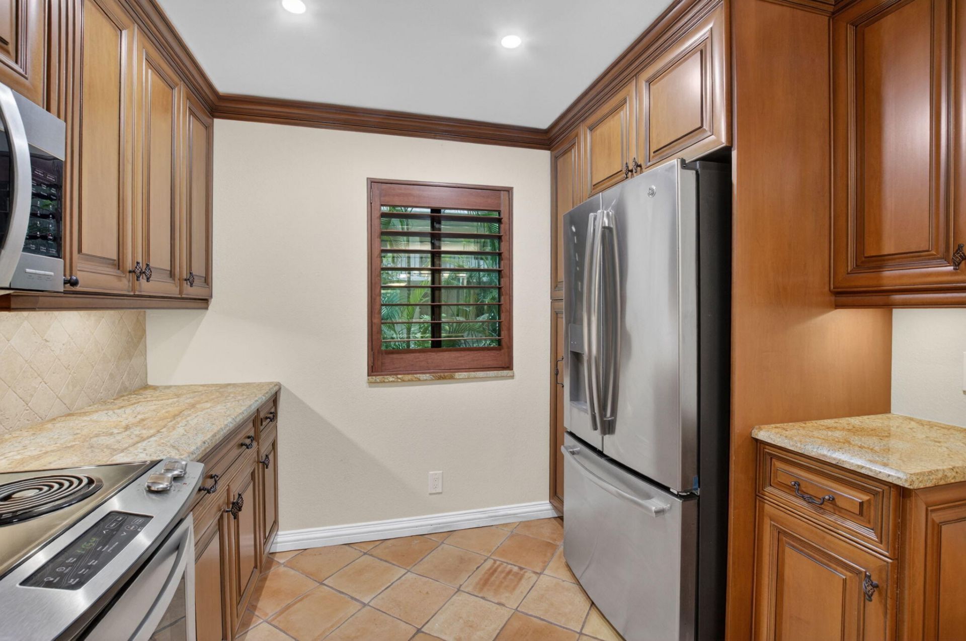 1202 S Lake Drive, Unit 105, Lantana, FL 33462 Photo
