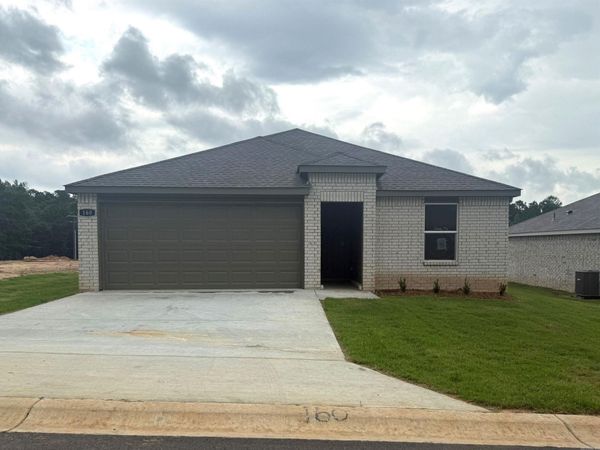 160 Bighorn Trail , Maumelle, AR 72113