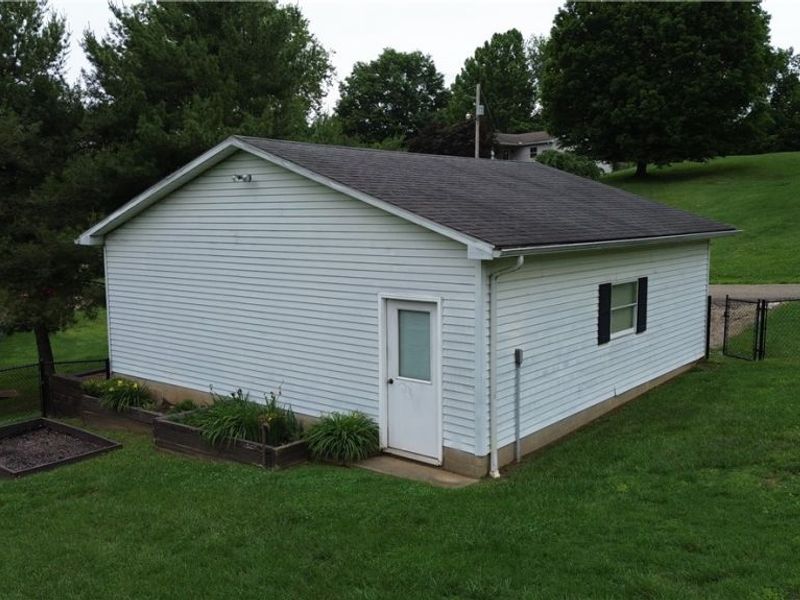 461 Sandhill Road , Marietta, OH 45750 Photo 17