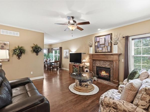 7817 W 158th Place, Overland Park, KS 66223