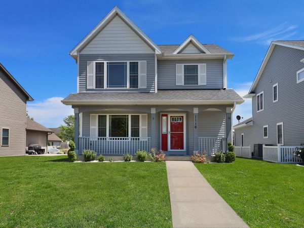 1116 Springbrook Dr, Burlington, WI 53105