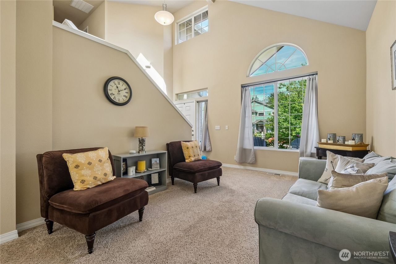 27661 Mcintosh Loop Ne, Kingston, WA 98346