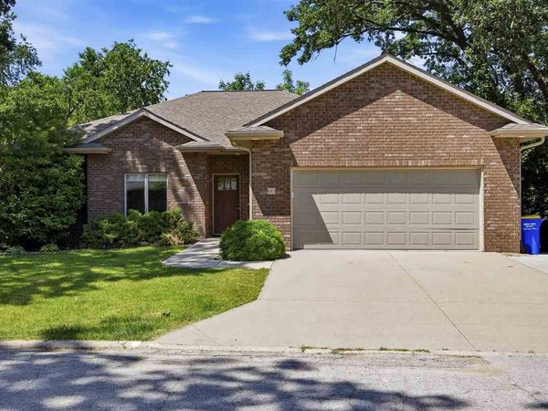 60 Marietta Ave, Iowa City, IA 52246