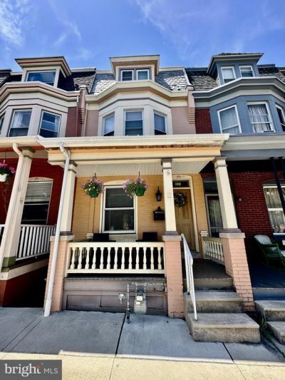 106 S 6TH AVENUE, WEST READING, PA 19611