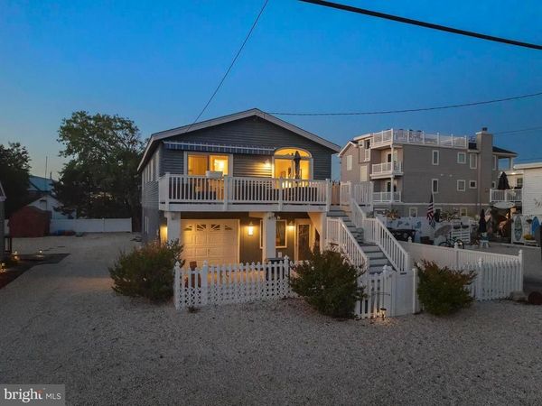 113 N 18TH STREET , SURF CITY, NJ 08008