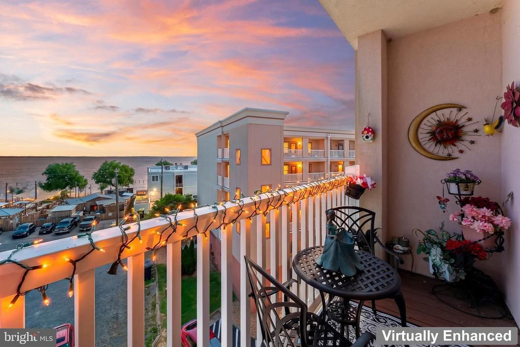 103 N Irving Avenue, Unit 404, Colonial Beach, VA 22443 Main Photo
