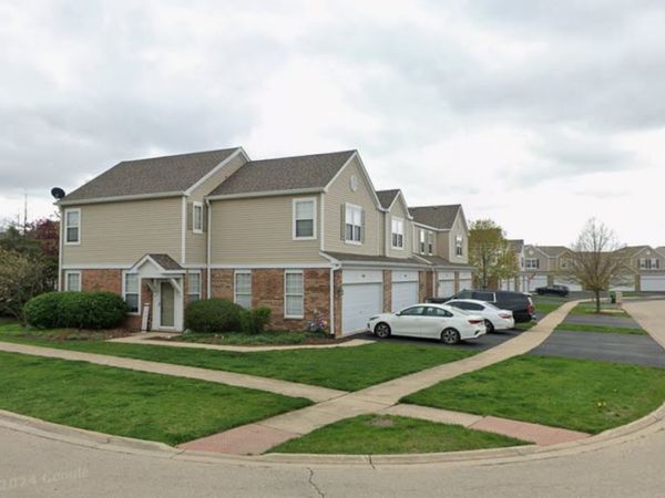 499 Brookside Drive , Oswego, IL 60543