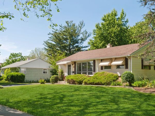 2900 Grouse Lane , Rolling Meadows, IL 60008