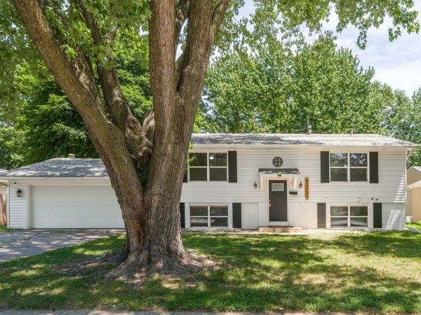 4215 Marquette Street , Davenport, IA 52806