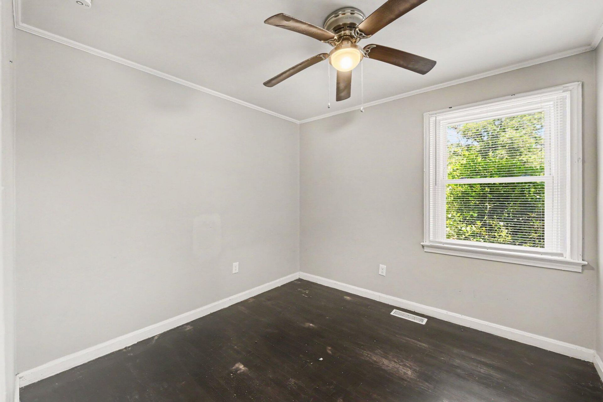 2755 Louise Drive Photo 10