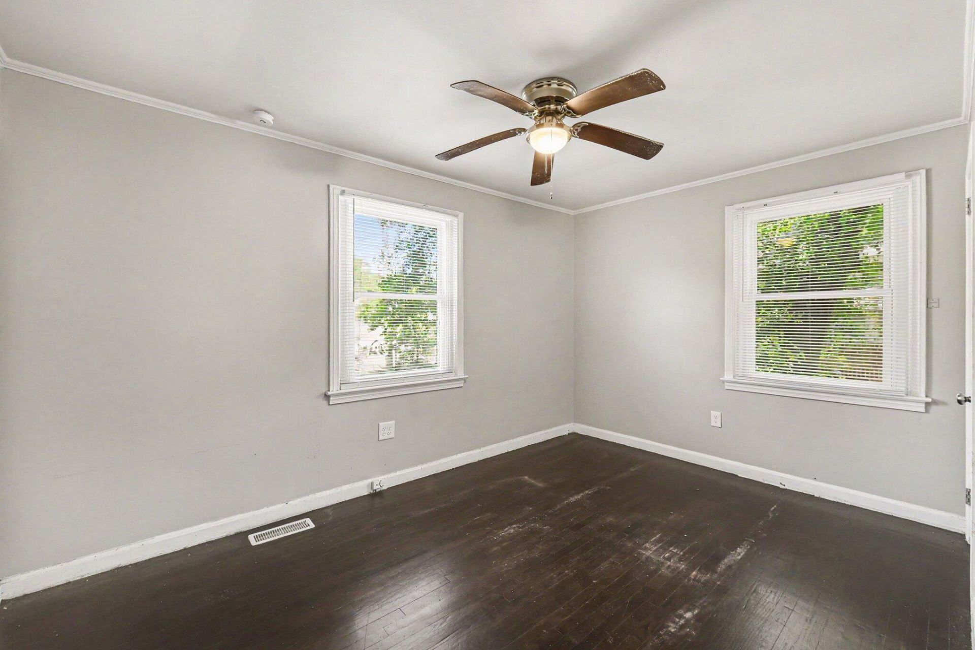 2755 Louise Drive Photo 12