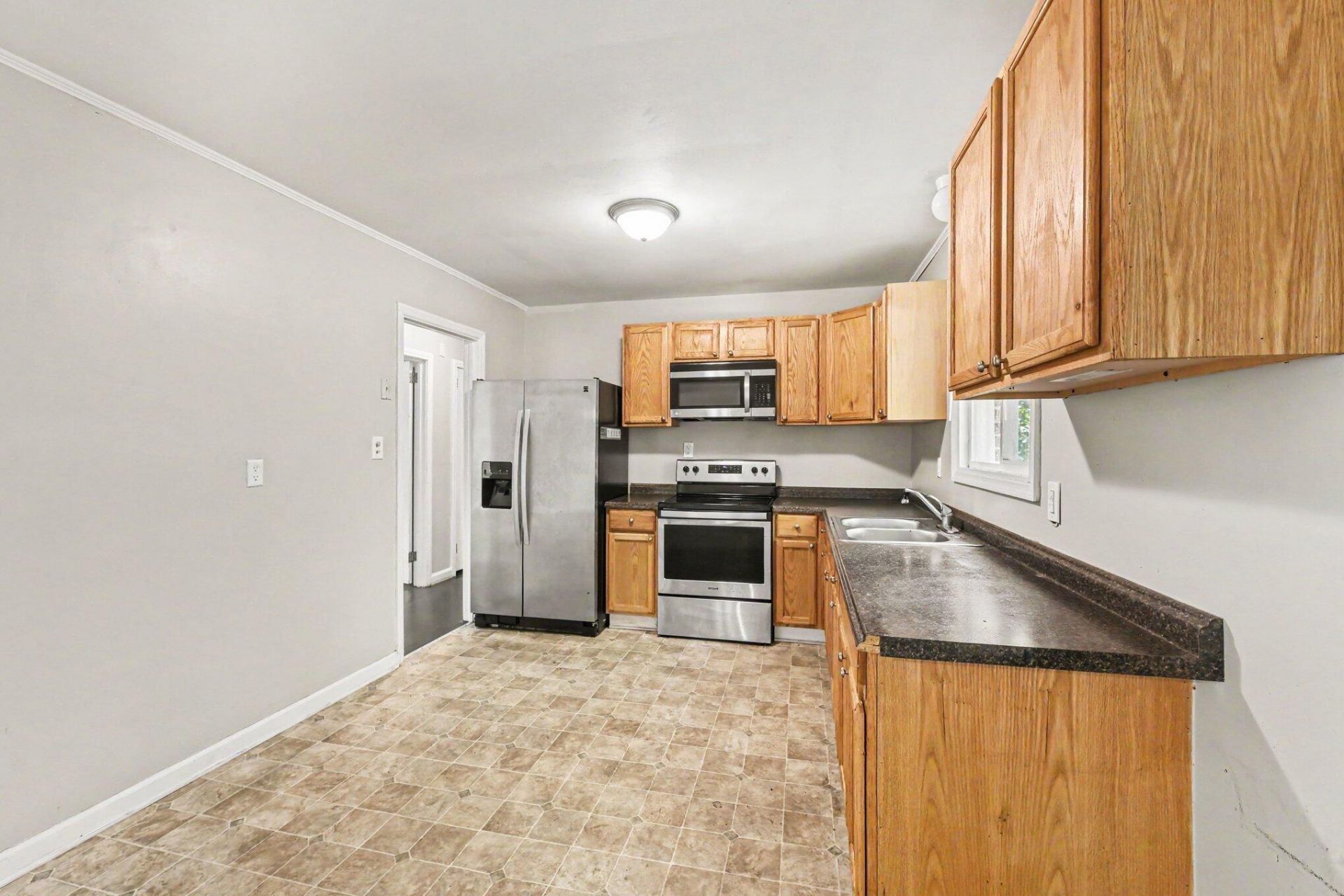 2755 Louise Drive Photo 8