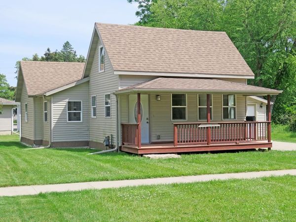 210 West Street, Decorah, IA 52101