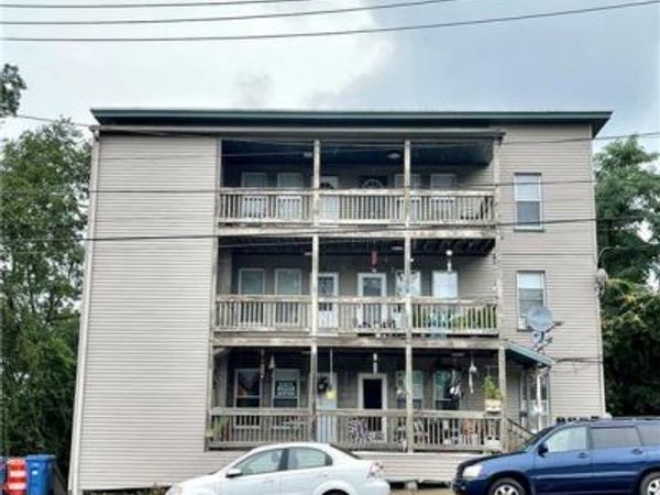 227 Howe , Shelton, CT 06484