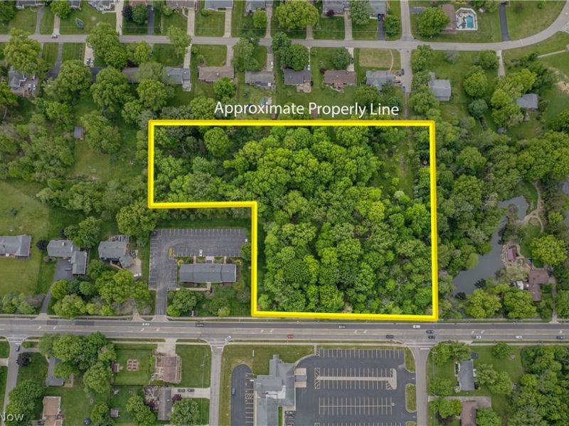 196 N Broad Street , Canfield, OH 44406 Photo 4