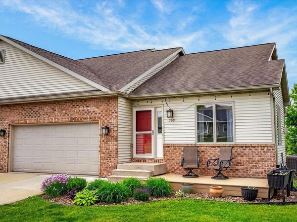 209 W Gonstead Road, Mount Horeb, WI 53572
