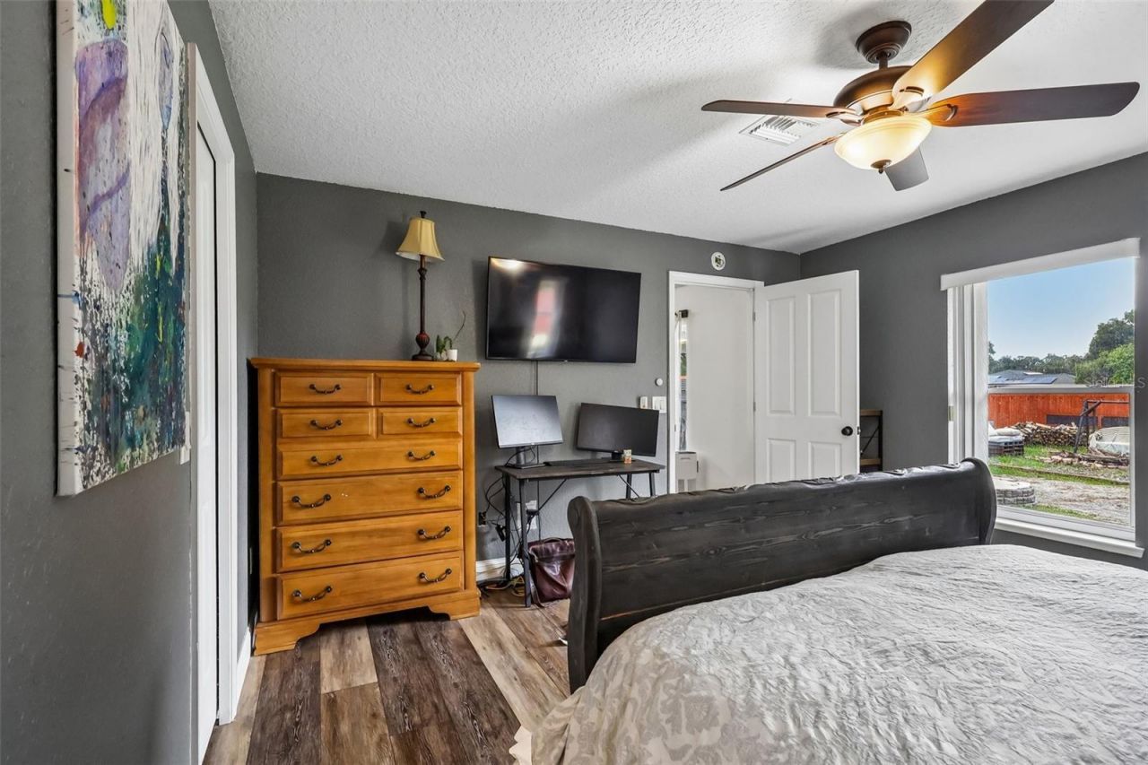6401 E Warm Springs Avenue , Coleman, FL 33521 Photo