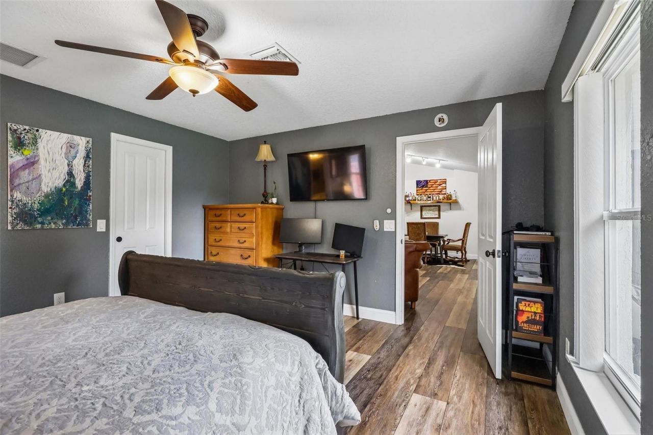 6401 E Warm Springs Avenue , Coleman, FL 33521 Photo