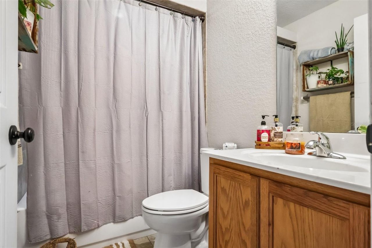 6401 E Warm Springs Avenue , Coleman, FL 33521 Photo