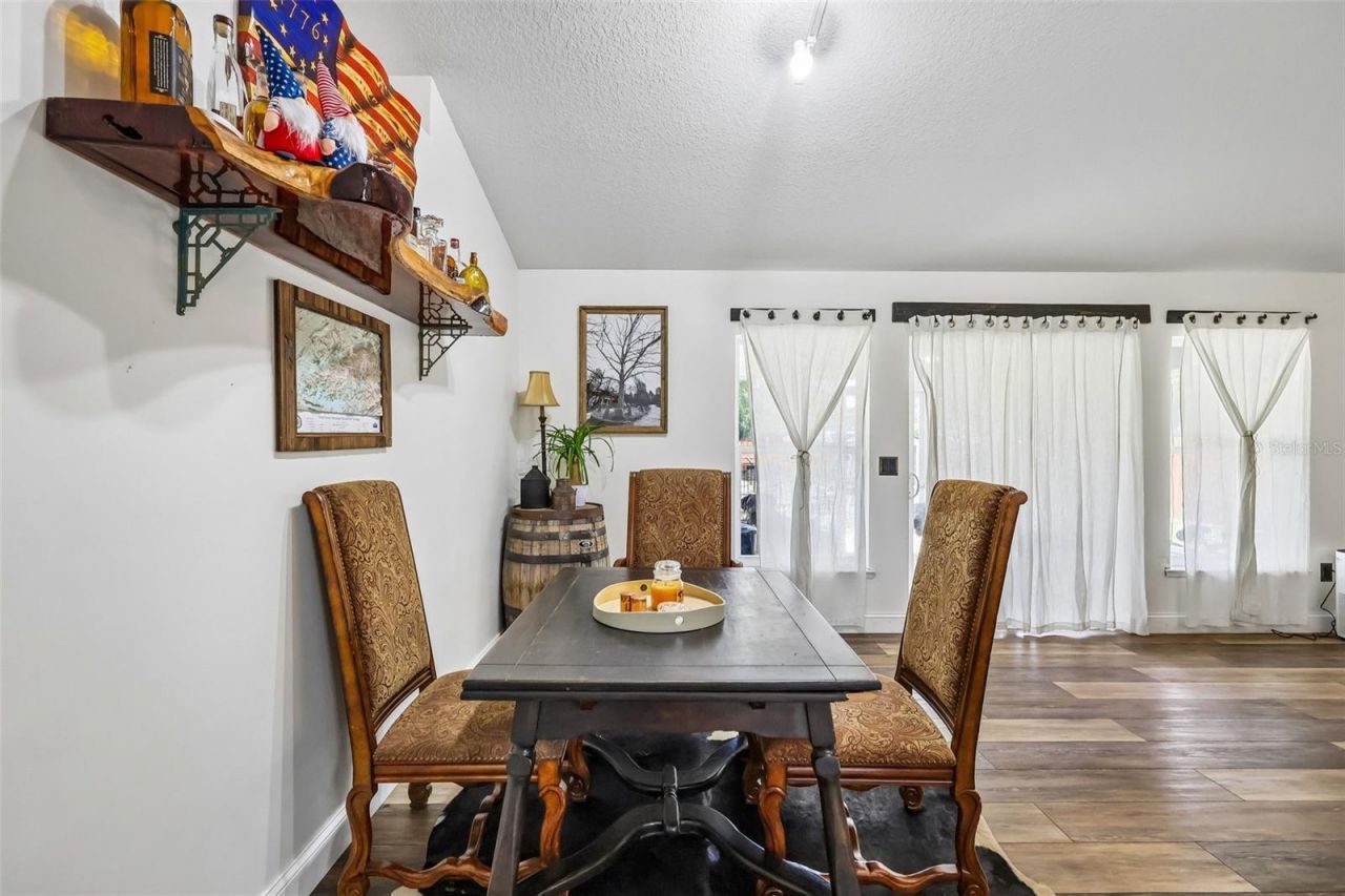 6401 E Warm Springs Avenue , Coleman, FL 33521 Photo