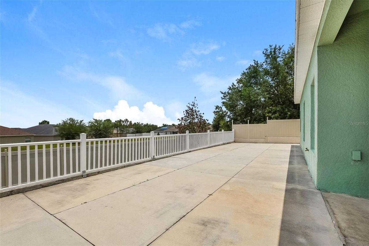 1221 Longville Circle, Tavares, FL 32778 Photo