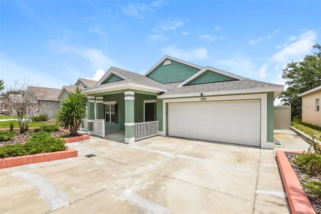 1221 Longville Circle, Tavares, FL 32778 Photo