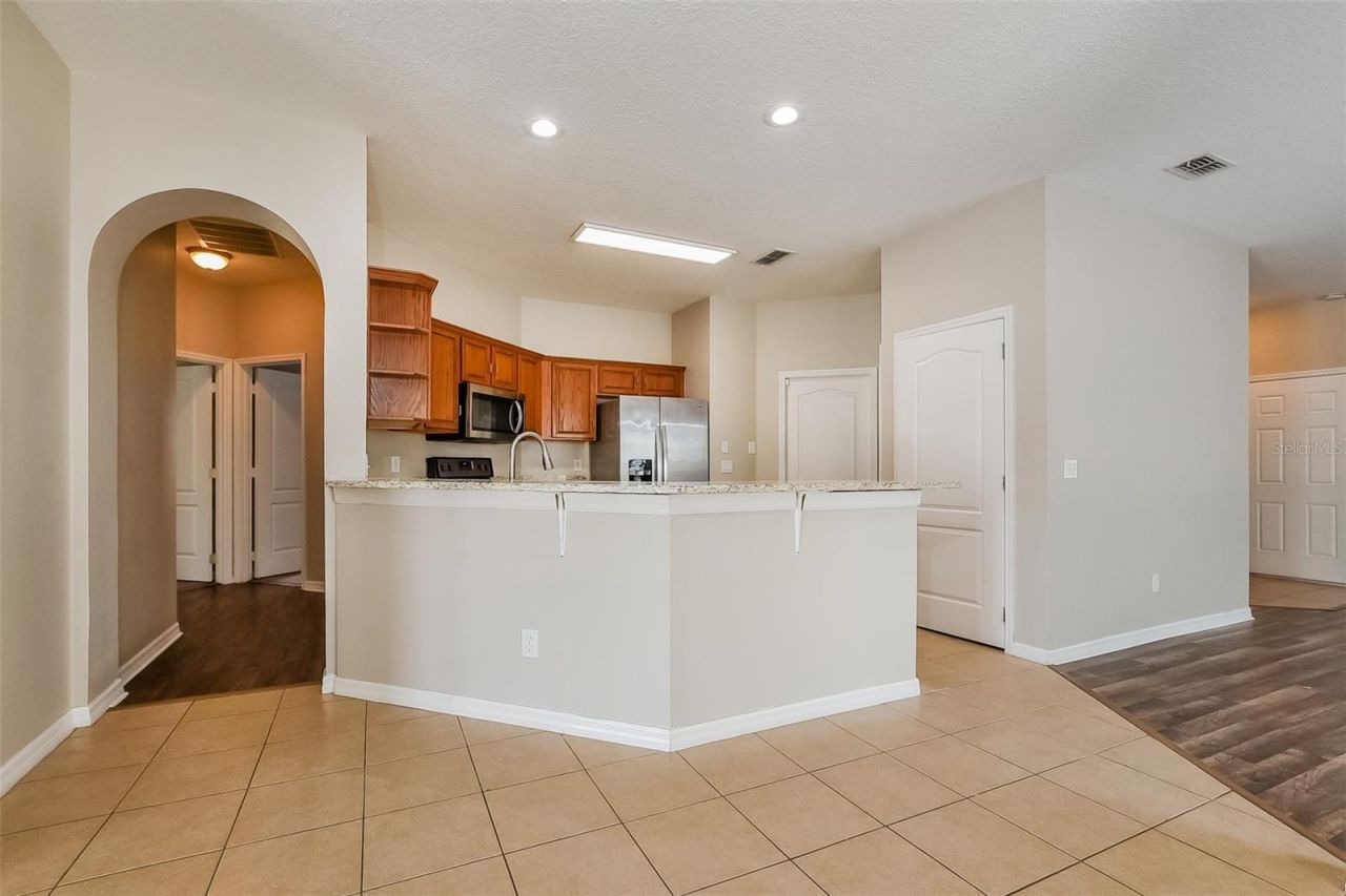 1221 Longville Circle, Tavares, FL 32778 Photo