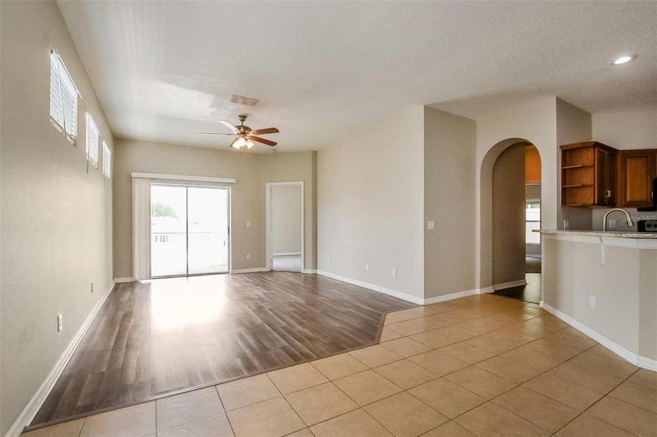 1221 Longville Circle, Tavares, FL 32778 Photo