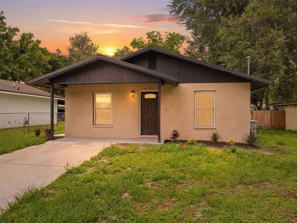 1807 N BARNES STREET , PLANT CITY, FL 33563