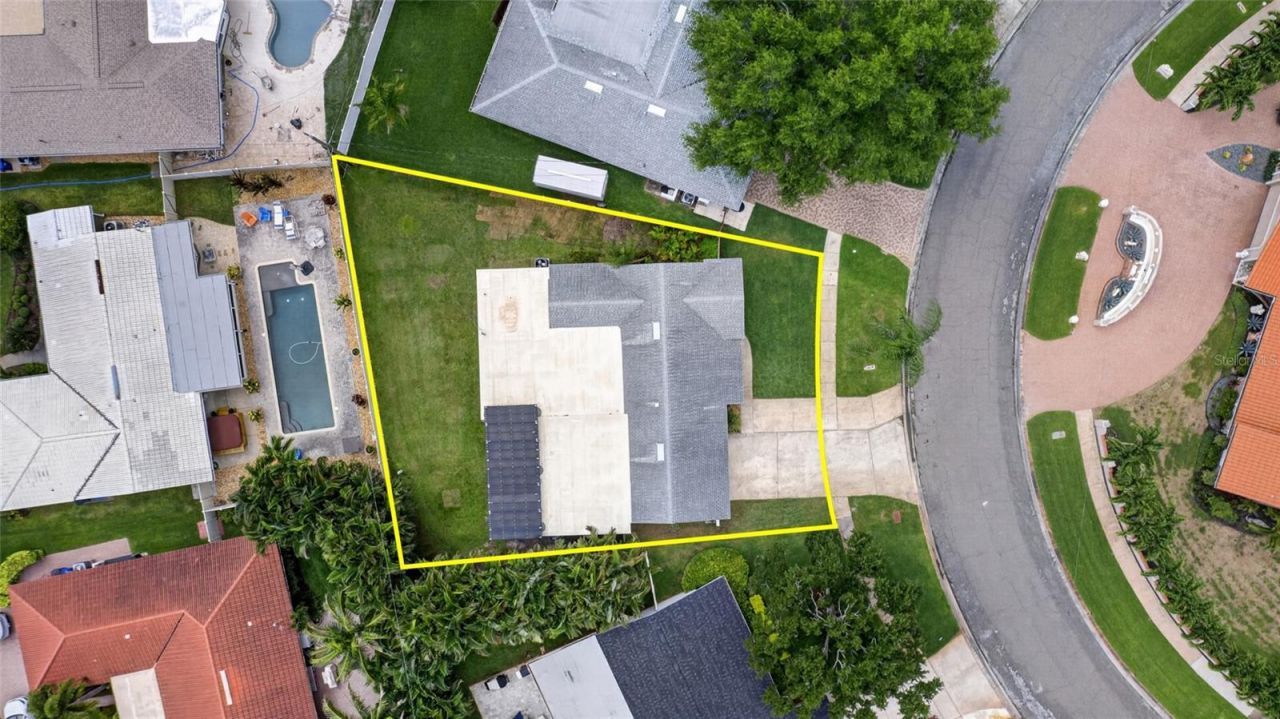 1563 Eden Isle Boulevard Ne, Saint Petersburg, FL 33704 Photo