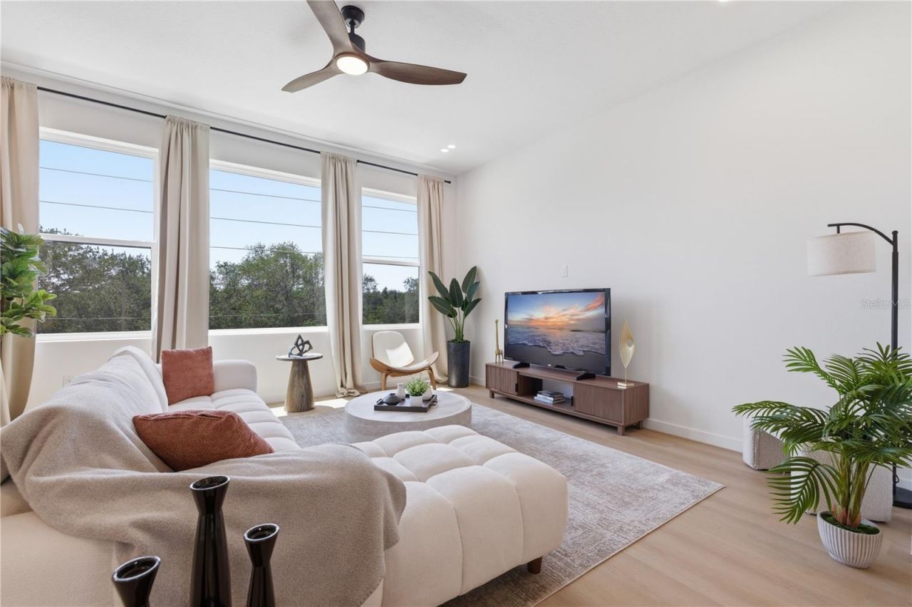 2104 4th Street S, Unit 3, Saint Petersburg, FL 33705 Photo