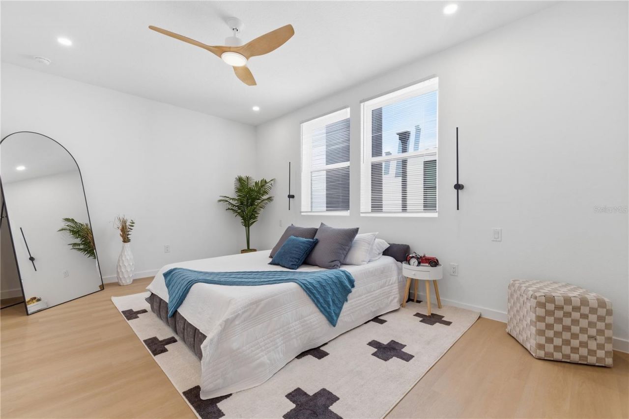 2104 4th Street S, Unit 3, Saint Petersburg, FL 33705 Photo