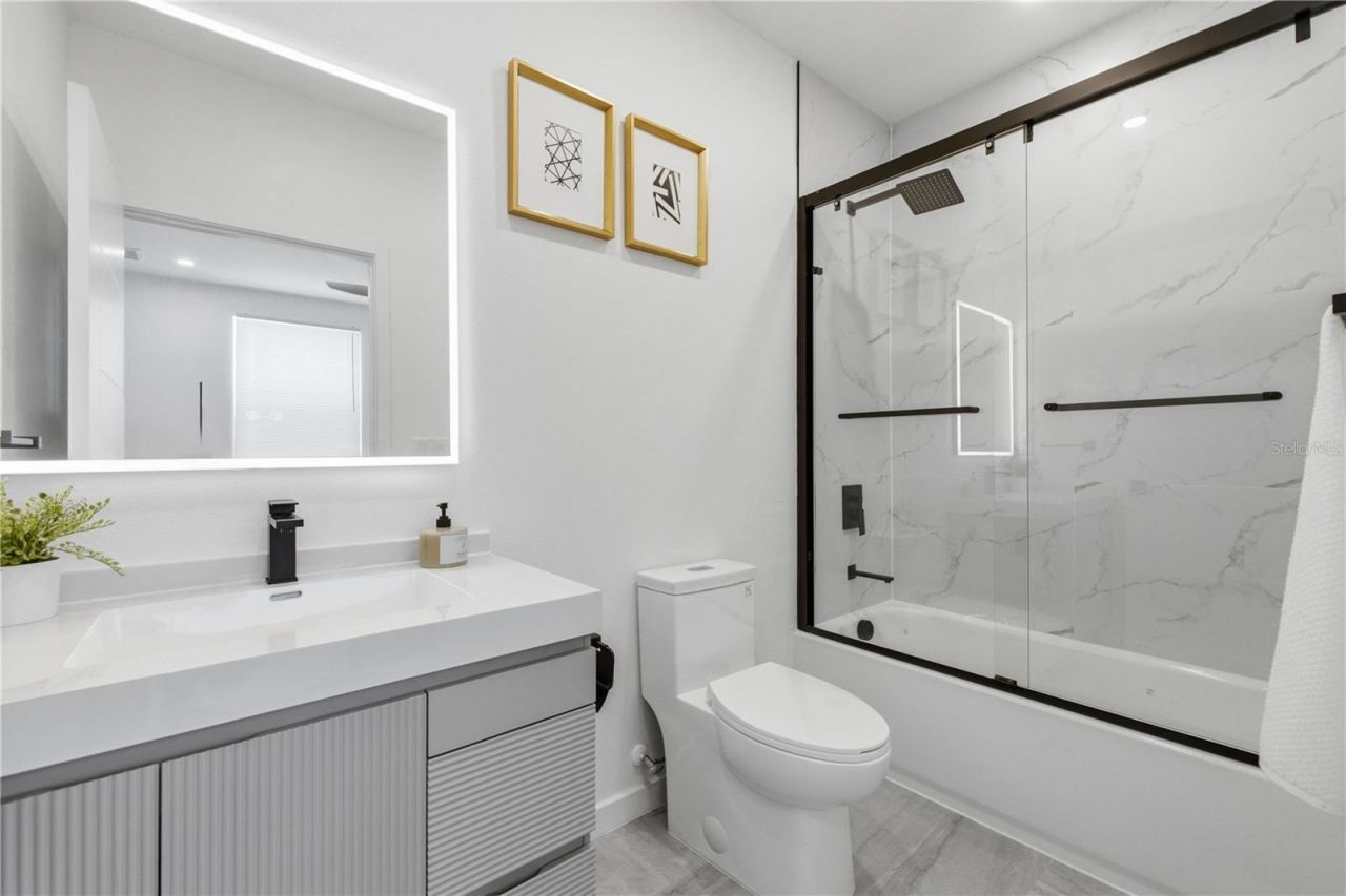 2104 4th Street S, Unit 3, Saint Petersburg, FL 33705 Photo