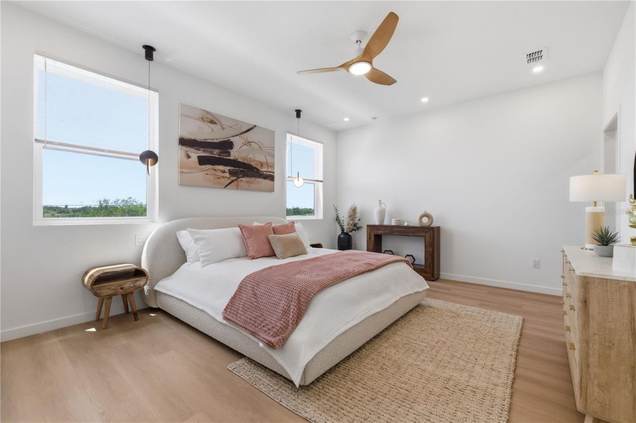 2104 4th Street S, Unit 3, Saint Petersburg, FL 33705 Photo